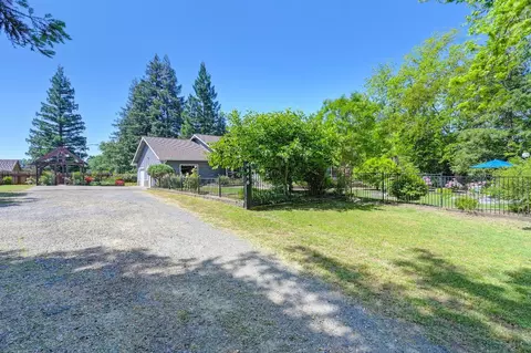 Exterior - 4948 Whitney Ave, Carmichael, CA 95608 photo 35 of 36