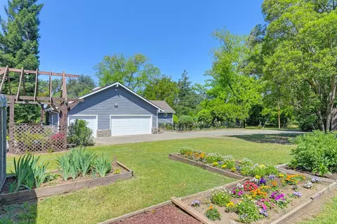 Exterior - 4948 Whitney Ave, Carmichael, CA 95608 photo 13 of 36