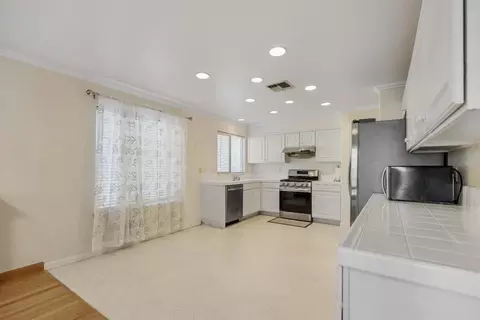 Kitchen - 4230 Stromford Way, Mather, CA 95655 photo 2 of 4