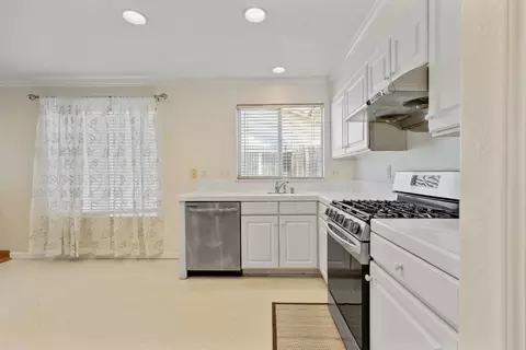Kitchen - 4230 Stromford Way, Mather, CA 95655 photo 4 of 4