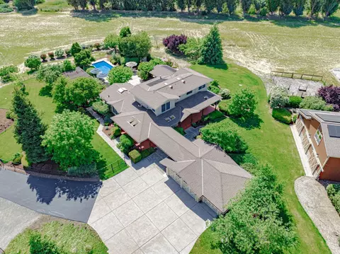 View/Area - 34718 Corcoran Hill Ln, Davis, CA 95616 photo 6 of 17
