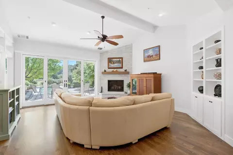 Living - 34718 Corcoran Hill Ln, Davis, CA 95616 photo 3 of 3