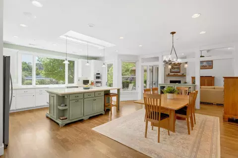 Kitchen - 34718 Corcoran Hill Ln, Davis, CA 95616 photo 1 of 5