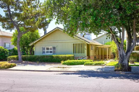 211 N Maple, Manteca, CA 95336 photo 1