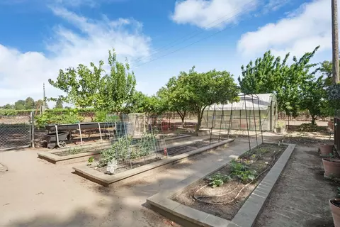 Exterior - 18989 N Ray Rd, Lodi, CA 95242 photo 16 of 39