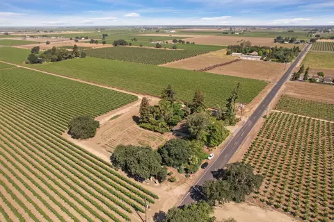 View/Area - 18989 N Ray Rd, Lodi, CA 95242 photo 3 of 13