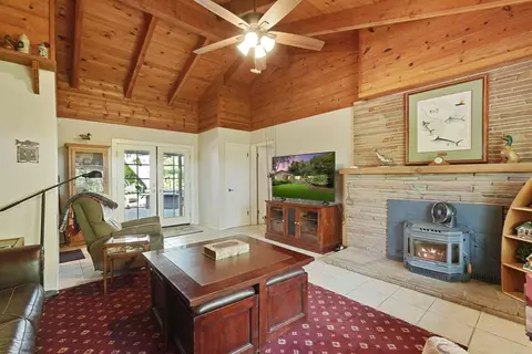 Living - 18989 N Ray Rd, Lodi, CA 95242 photo 6 of 7