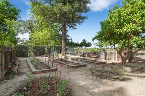 Exterior - 18989 N Ray Rd, Lodi, CA 95242 photo 17 of 39