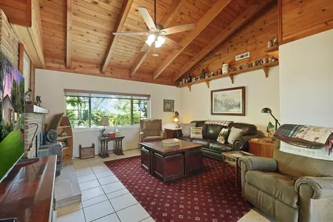Living - 18989 N Ray Rd, Lodi, CA 95242 photo 5 of 7