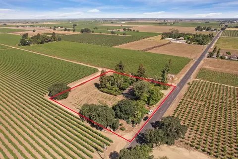 View/Area - 18989 N Ray Rd, Lodi, CA 95242 photo 4 of 13