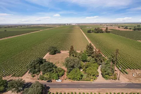 View/Area - 18989 N Ray Rd, Lodi, CA 95242 photo 5 of 13