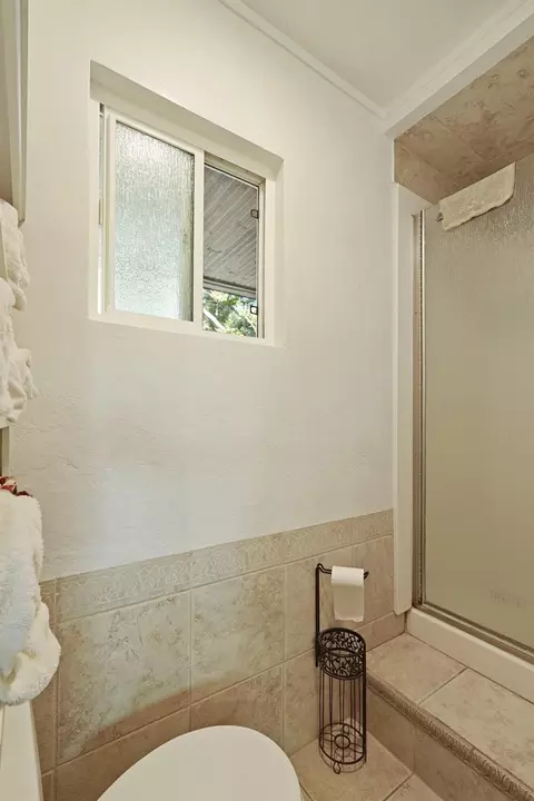 Bath - 18989 N Ray Rd, Lodi, CA 95242 photo 1 of 3