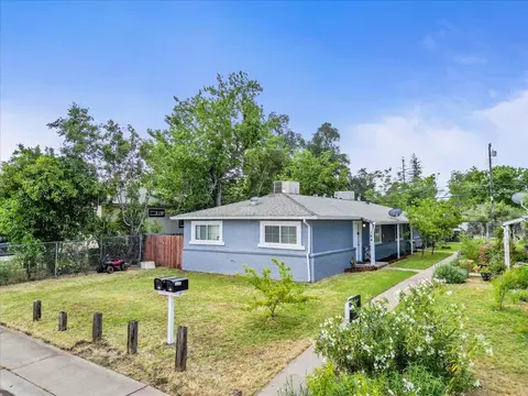 160 Santiago Ave, Sacramento, CA 95815