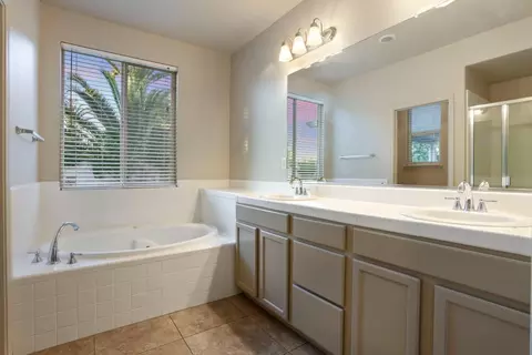 Entry Way - 1401 Oasis Ln, Patterson, CA 95363 photo 3 of 3
