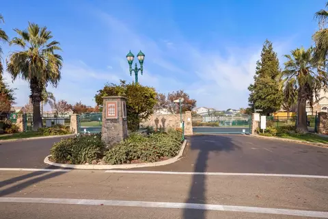View/Area - 1401 Oasis Ln, Patterson, CA 95363 photo 6 of 6