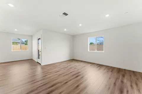 4189 Pittenger Dr, Olivehurst, CA 95961 photo 12