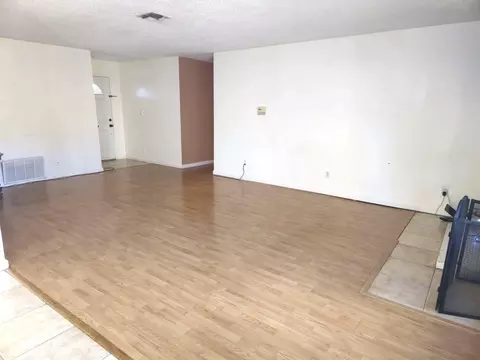 Living - 1657 Duncan Dr, Tracy, CA 95376 photo 1 of 4