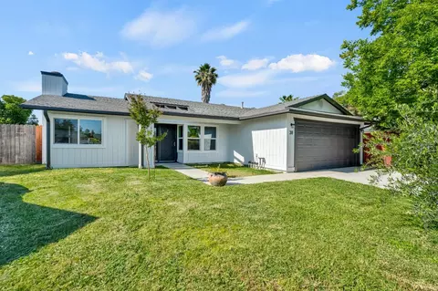 38 Mountainwood Ct, Sacramento, CA 95823