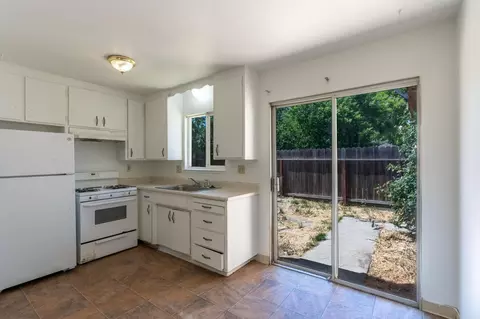 1906 Celeste Ct, Modesto, CA 95355 photo 8