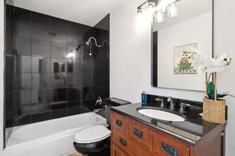 Bath - 1680 Tahoe Cir, Tracy, CA 95376 photo 4 of 4