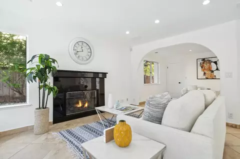 Living - 1680 Tahoe Cir, Tracy, CA 95376 photo 6 of 7