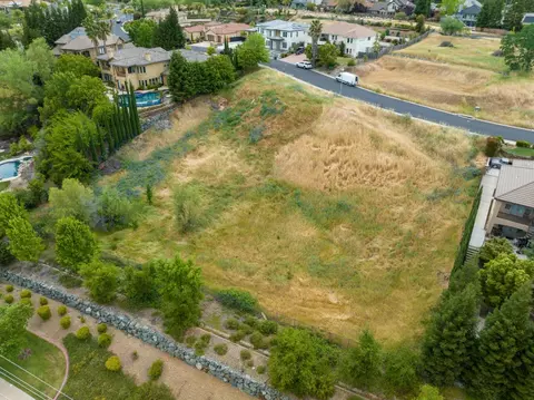 621 Landrise Ct, Folsom, CA 95630