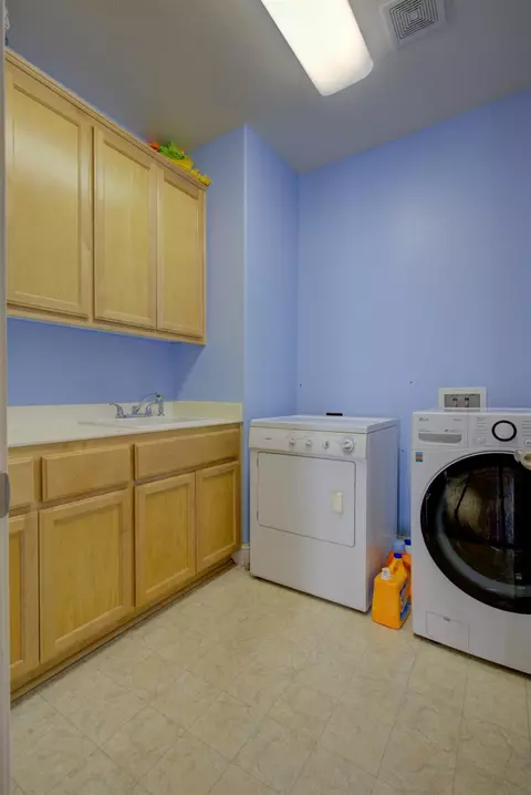 Other - 512 Squash Creek Ln, Patterson, CA 95363 photo 6 of 7