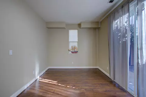 Living - 512 Squash Creek Ln, Patterson, CA 95363 photo 2 of 2