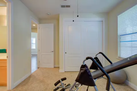 Bedroom - 512 Squash Creek Ln, Patterson, CA 95363 photo 3 of 12