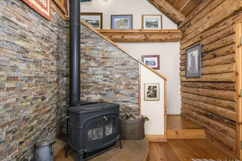 Entry Way - 1267 Old Rock Bridge Rd, Placerville, CA 95667 photo 2 of 3