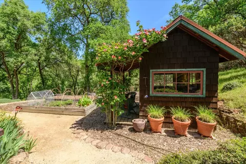 Exterior - 1267 Old Rock Bridge Rd, Placerville, CA 95667 photo 30 of 36