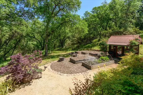 Exterior - 1267 Old Rock Bridge Rd, Placerville, CA 95667 photo 29 of 36