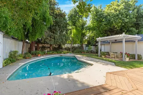1018 Douglas Ave, Modesto, CA 95350 photo 5