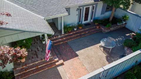 1018 Douglas Ave, Modesto, CA 95350 photo 7