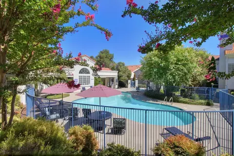 Exterior - 2804 Beachcomber Dr, Rocklin, CA 95677 photo 8 of 10