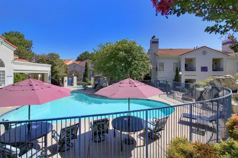 Exterior - 2804 Beachcomber Dr, Rocklin, CA 95677 photo 9 of 10