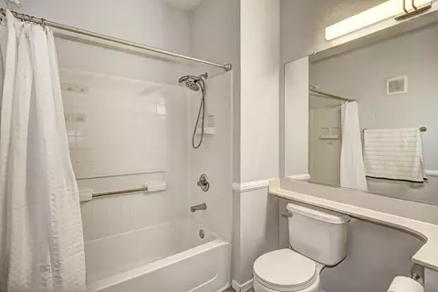 Bath - 2804 Beachcomber Dr, Rocklin, CA 95677 photo 5 of 5
