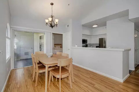 Dining - 2804 Beachcomber Dr, Rocklin, CA 95677 photo 2 of 2