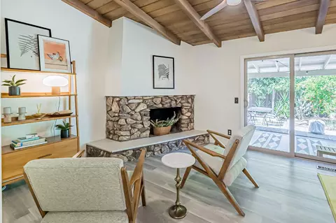 Living - 907 Villanova Dr, Davis, CA 95616 photo 3 of 3