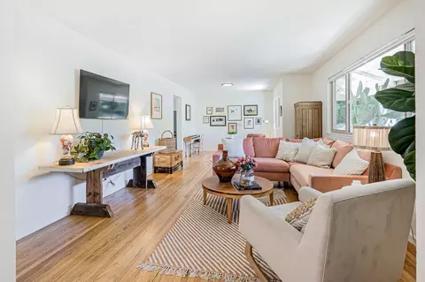 Living - 907 Villanova Dr, Davis, CA 95616 photo 2 of 3