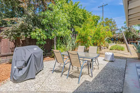 Exterior - 907 Villanova Dr, Davis, CA 95616 photo 8 of 13