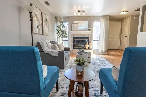 Living - 4029 Dale Rd #D, Modesto, CA 95356 photo 4 of 5