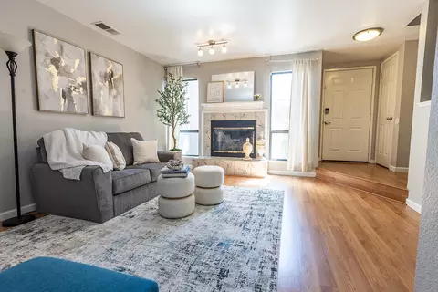 Living - 4029 Dale Rd #D, Modesto, CA 95356 photo 1 of 5