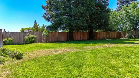 Exterior - 277 Bothun Rd, Turlock, CA 95380 photo 4 of 6