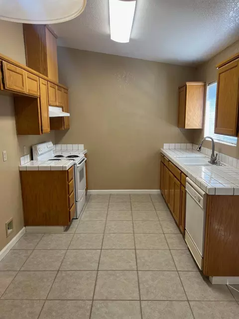287 Bothun, Turlock, CA 95380 photo 17