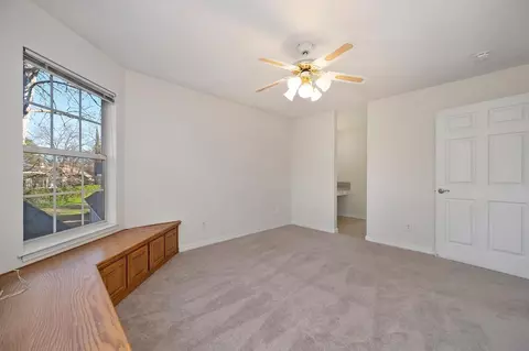 Bedroom - 3710 Sutter Hill Ln, Carmichael, CA 95608 photo 4 of 6
