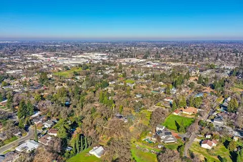 View/Area - 3710 Sutter Hill Ln, Carmichael, CA 95608 photo 5 of 5