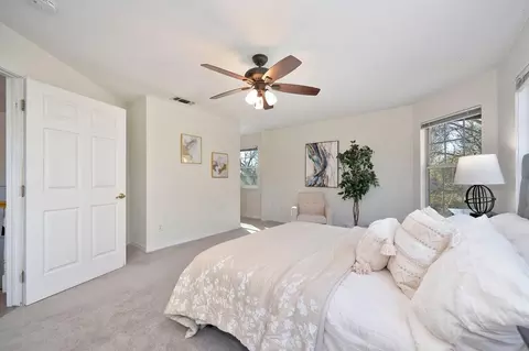 Bedroom - 3710 Sutter Hill Ln, Carmichael, CA 95608 photo 2 of 6