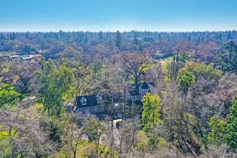 View/Area - 3710 Sutter Hill Ln, Carmichael, CA 95608 photo 2 of 5