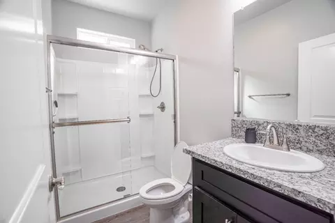 Bath - 3914 Wickman Loop, Rocklin, CA 95677 photo 2 of 2